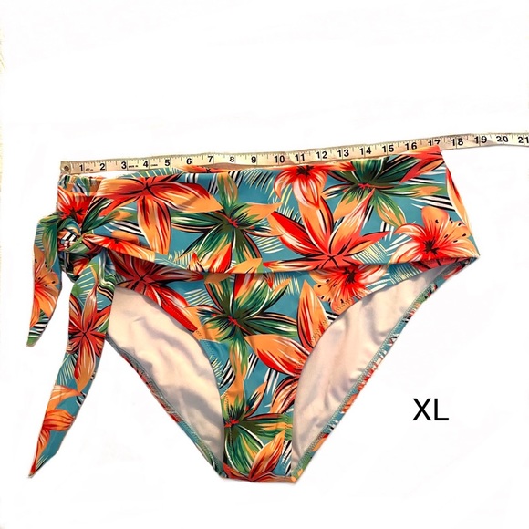 New Boutique Bikini 2 pc Tropical Swimsuit🏖🌴 - Picture 7 of 16